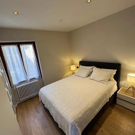 Breva's Flat Near * Bellagio